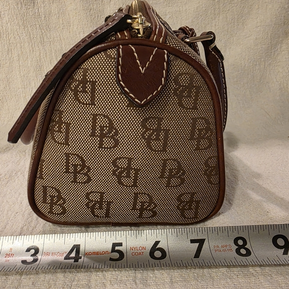 Dooney & Bourke Mini Domed Tassel Satchel HP261 WA-1975 Patch-ginghsm Lining - Picture 3 of 14